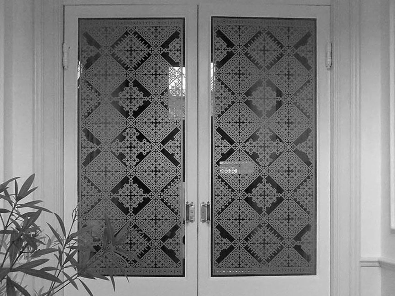 raamfolie patroon/schutspatroon op vestibuledeuren