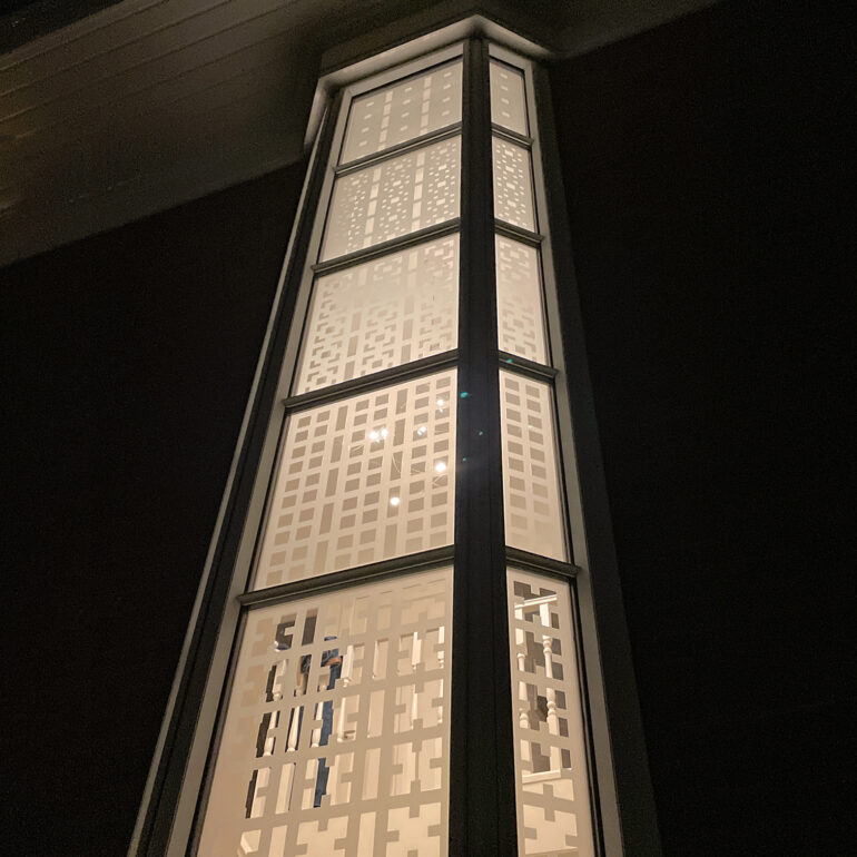 Schutspatroon in trappenhuis