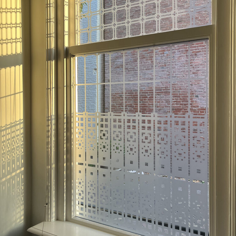 Anti-inkijk folie met patroon voor woonkamer