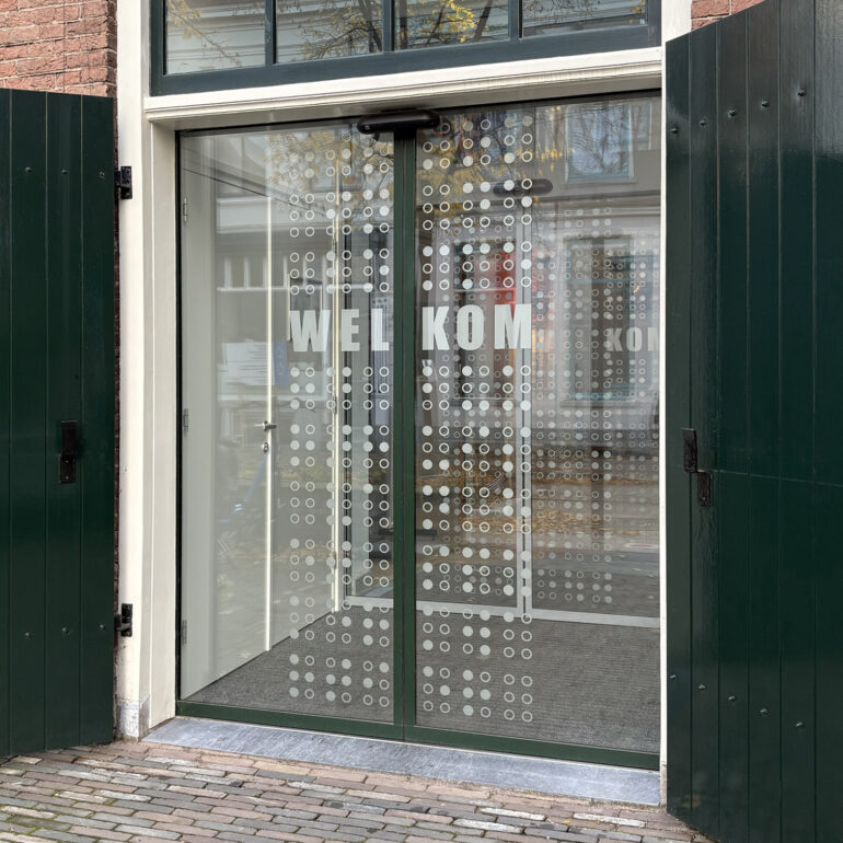 Raamfolie voor automatische schuifdeuren