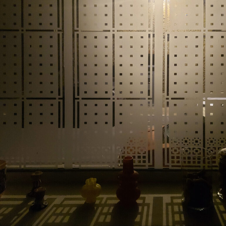 Schutspatroon tegen inkijk.